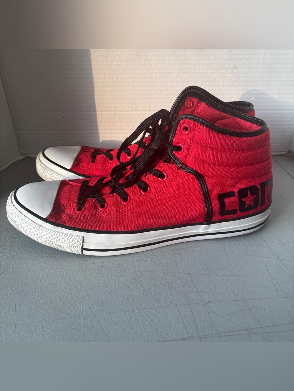 Converse All Star Chuck Taylor Red High Top Sneakers Men’s 13/Women’s 15 - Picture 3 of 9